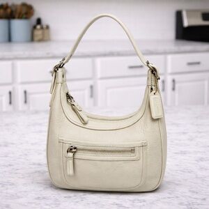 Coach Soho Zip Hobo Vintage ‘04 – Chalk/Cream Gloved-Tanned Leather #4464